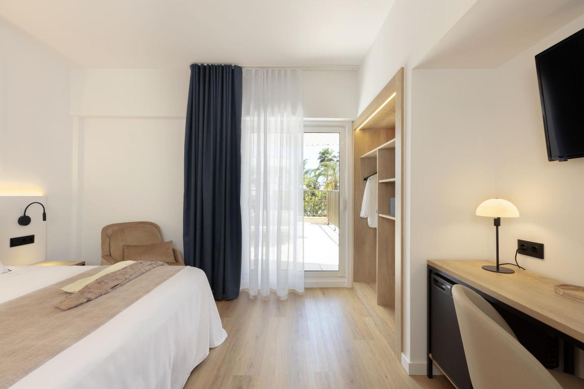 Hotel Rovira Cambrils Luaran gambar